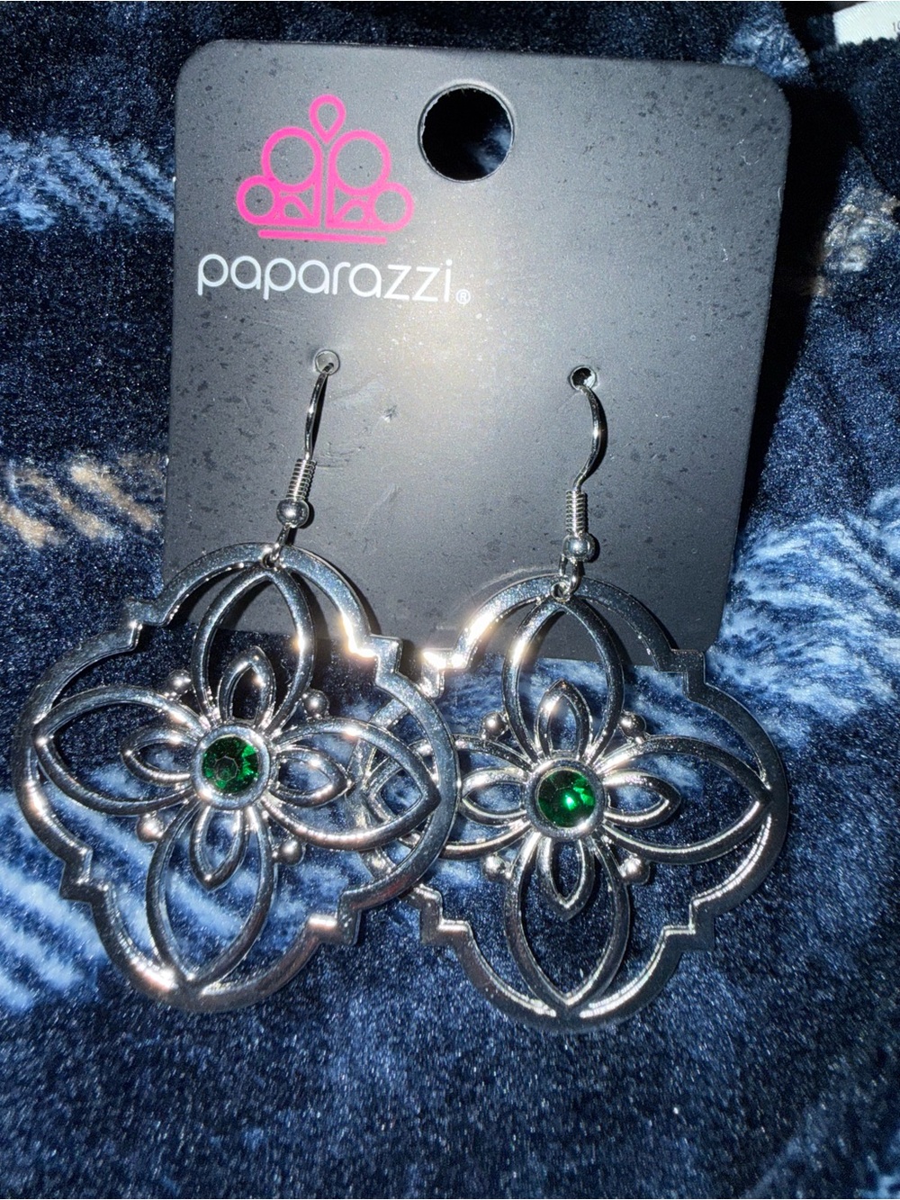 Paparazzi Silver Filigree Earrings with Emerald Center